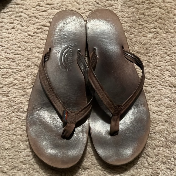 Size 8 women’s Rainbow flip flops - Picture 2 of 4